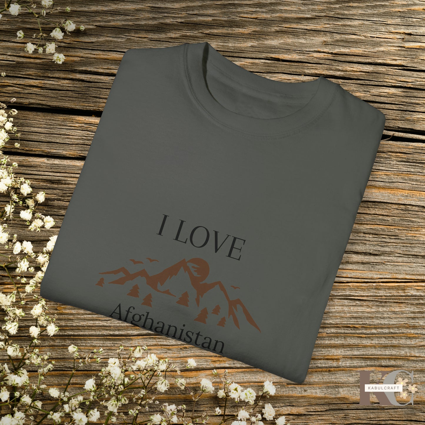 i love Afghanistan men’s T-shirt