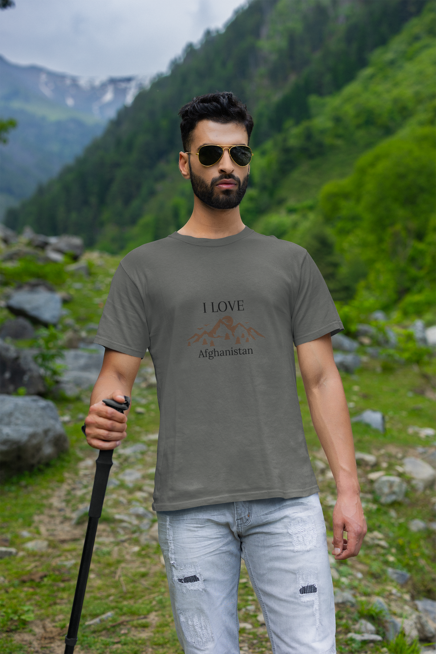 i love Afghanistan men’s T-shirt